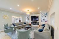 Elegant 4BR Home Large Kitchen & Lounge - Bed and Breakfast Brampton