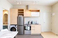 Petone Studio with Balcony - Near Beach & Shops - Bed and Breakfast Lower Hutt