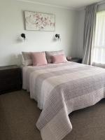 Cosy & close to town - Bed and Breakfast Te Anau