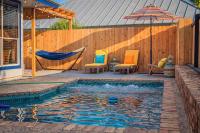 Heated Pool Escape Game Room near Six Flags - B&B San Antonio