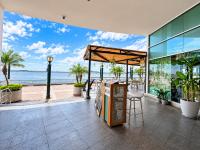 Departamento con vista panorámica al Río Guayas con piscina, Jacuzzi, Gym, Puerto Santa Ana - B&B Guayaquil