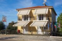 Dimitris Studios - Bed and Breakfast