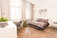 Five-Bedroom Apartment with Balcony