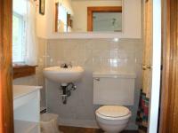 Deluxe One-Bedroom Suite with Kitchenette