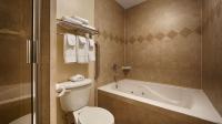 King Suite with Spa Bath - Non-Smoking