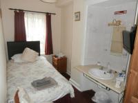Single Room with Shared Bathroom