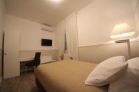 Double Room with French Bed and Private External Bathroom