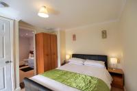Cromer Double Room with Private Bathroom