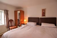 Holt Double or Twin Room with Private Bathroom