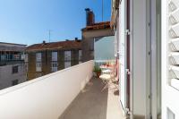 Central Boutique Apartments with balconies, in walking distance to the sea - Chambres d'hôtes Zadar