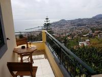 Apartment with beautiful ocean and city view - B&B Funchal