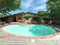 B&B Saint-Alban-Auriolles - Nice holiday home with pool in Ard che - Bed and Breakfast Saint-Alban-Auriolles