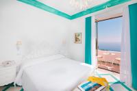 Ampio Monolocale con Vista Mare