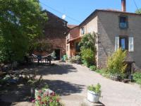 B&B Saint-Izaire - Chambre d'hôtes des Monts - Bed and Breakfast Saint-Izaire