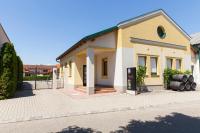 Salzl Seewinkelhof - Bed and Breakfast Illmitz