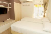 Studio with Sea View (2 Adults)