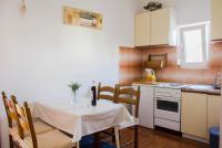 Apartment mit Balkon