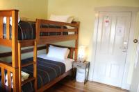 Zweibettzimmer mit Gemeinschaftsbad