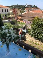 Appartamento Monolocale con Balcone e Vista Mare