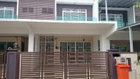 Ila Homestay - B&B
