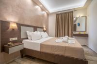 Deluxe Doppel-/Zweibettzimmer mit Poolblick