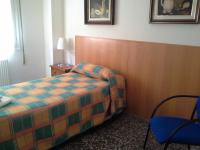 Single Room with Shared Bathroom