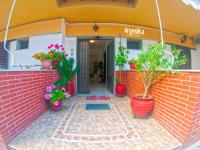 Angelika Rooms - B&B Néos Marmarás