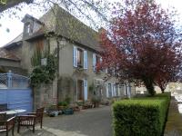 3 Place des Arbres, Chambres D'Hôtes, Felletin - B&B Felletin