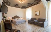 Family Room (2 Adults + 2 Children)