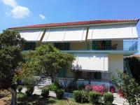 Mouragio Apartments - B&B Tyrós