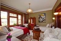 Budget Double Room with Shared Bathroom