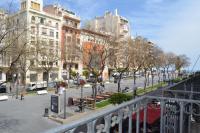 Apartment mit Balkon