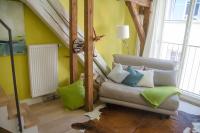 Loft Appartement met 1 Slaapkamer en Balkon