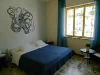 Standard Twin Room with Shared Bathroom