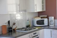 Gite with Pool, 900 metres walk to Saint Saturnin Les Apt - Ferienwohnung