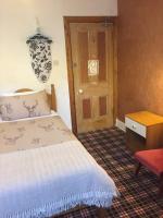 Single Room with Shared Bathroom
