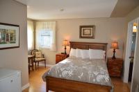 B&B Niagara-on-the-Lake - Arnica Bed & Breakfast - Bed and Breakfast Niagara-on-the-Lake