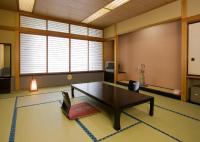 Chambre de Style Japonais avec Salle de Bains Commune
