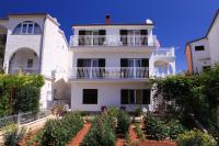 Apartments Jolanda - B&B Rogoznica