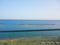 On The Beach Penthouse by TrulyCyprus - Ferienwohnung Limassol