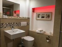 Camera Matrimoniale con Vista Montagna