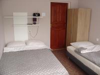 Dreibettzimmer mit Balkon