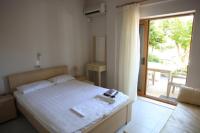 Studio (2 Adults) - Ground Floor