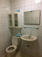 Chambre Familiale avec Salle de Bains Commune