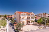 Apartments Bačić - B&B
