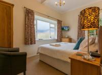 Double or Twin Room with Mountain View