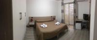 Doppel-/Zweibettzimmer mit eigener Terrasse