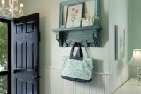 Room 9- Estate King Cottage with gas fireplace