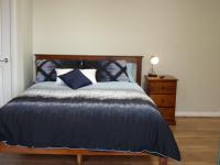 Chambre Lit Queen-Size - Vue sur Jardin
