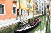 Ve.N.I.Ce Cera Casa Santo Stefano - B&B
